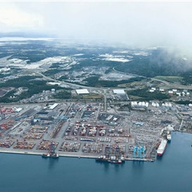 Scania Joins Forces With Other Transport Giants to Make Scandinavia's Largest  Port Fossil free