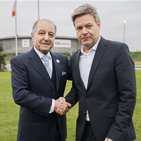Image - Air Products and Mabanaft Plan to Build Large-Scale Green Energy Import Terminal in Hamburg